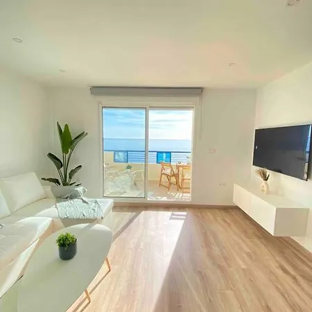Appartement Front View By Sol Maestranza *