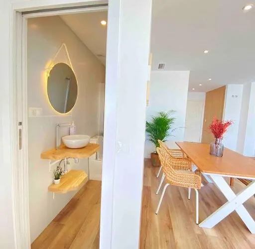 Front View By Sol Maestranza * 마르베야