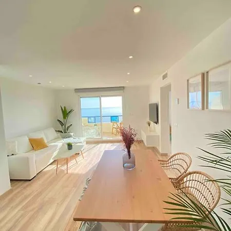 Front View By Sol Maestranza Apartamento *